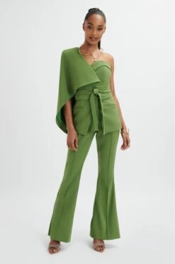 EMELIE Fit & Flare Tailored Trouser In Green -Lavish Alice LA 271BM48 GRE 0133 76f55417 c71c 4147 a957 7c08d2d49246
