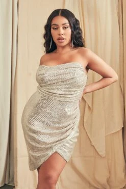 SERENITY Curve Stretch Sequin Bandeau Wrap Dress In Silver -Lavish Alice LA WINTER21 CAMPAIGN 73100 a4710793 c97f 4c89 8aaf b76d1c0ad915